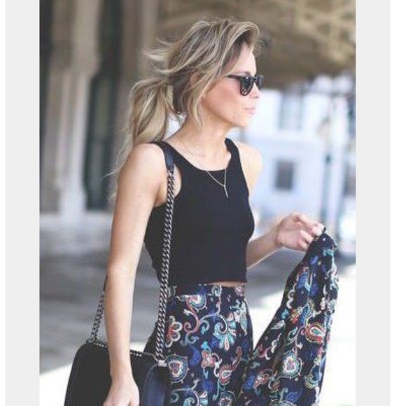 LF Tops - LF Emma & Sam black basic crop top